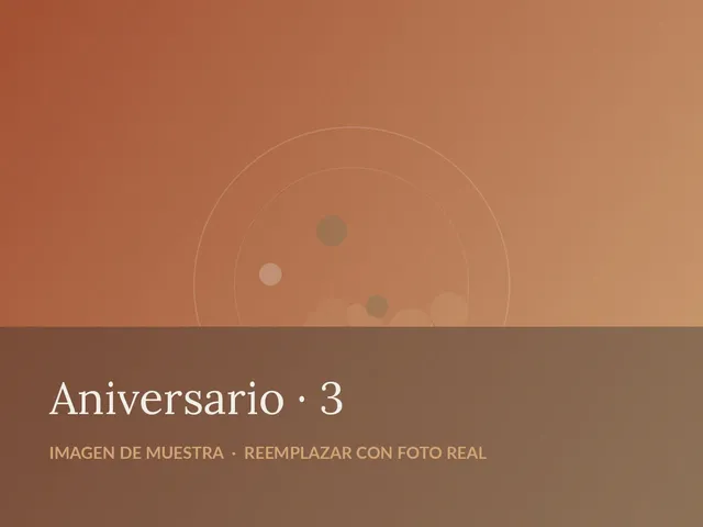 Mesa servida con la tabla premium lista antes de la llegada de los invitados