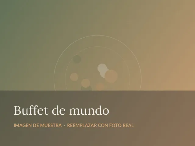 Buffet con preparaciones frías y calientes servidas en fuentes sobre mesa larga